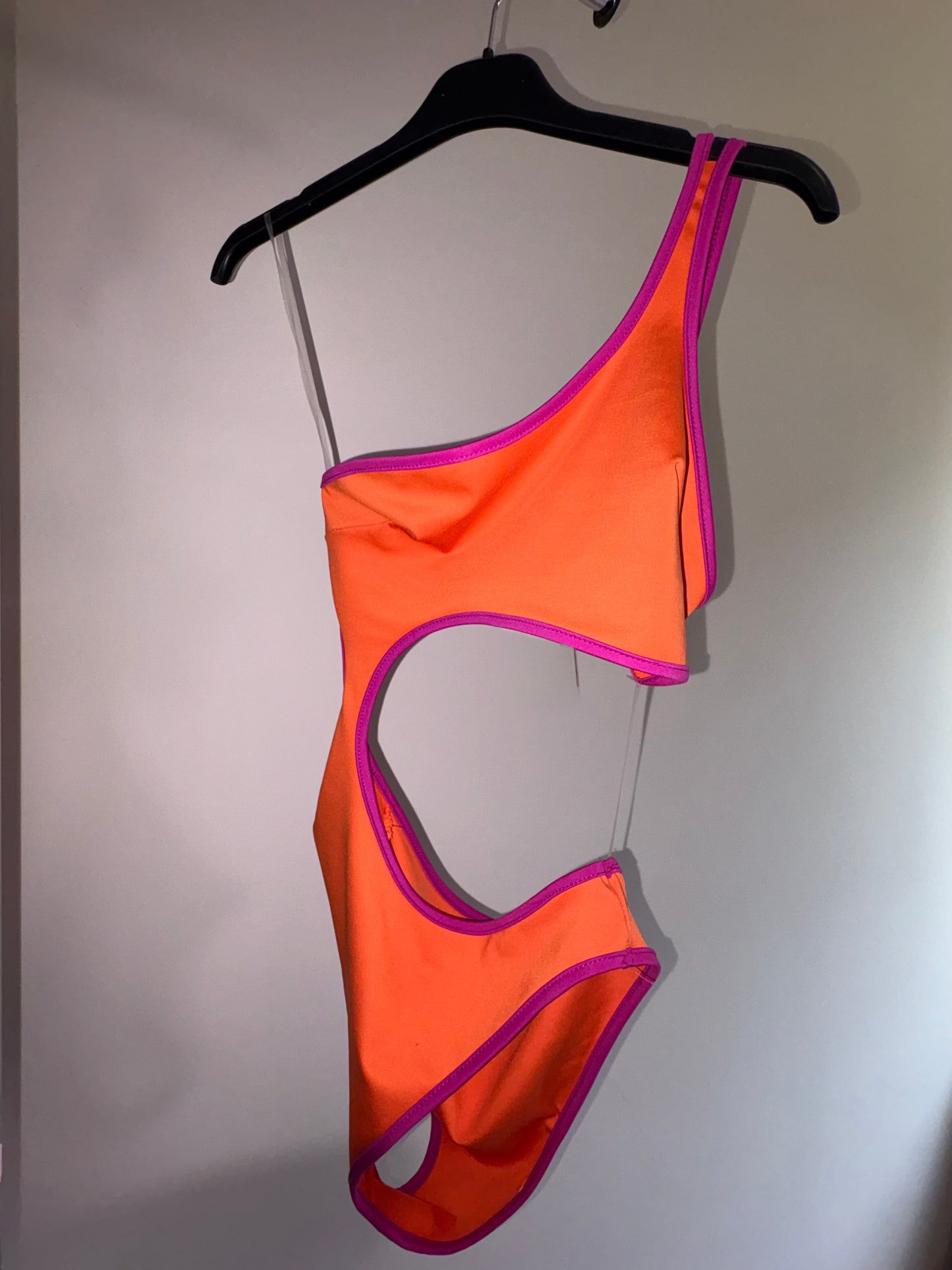 Body Asimmetrico